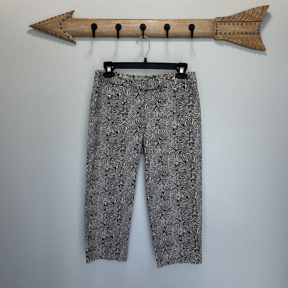 Unlisted Kenneth Cole | Women's Capri Pants Size 8 Brown Monstera Leaf Pattern